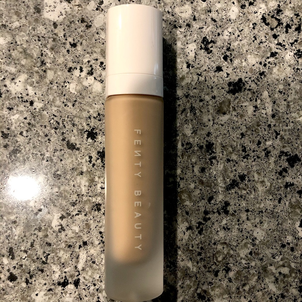 Fenty Beauty Pro Filt’r Soft Matte Foundation